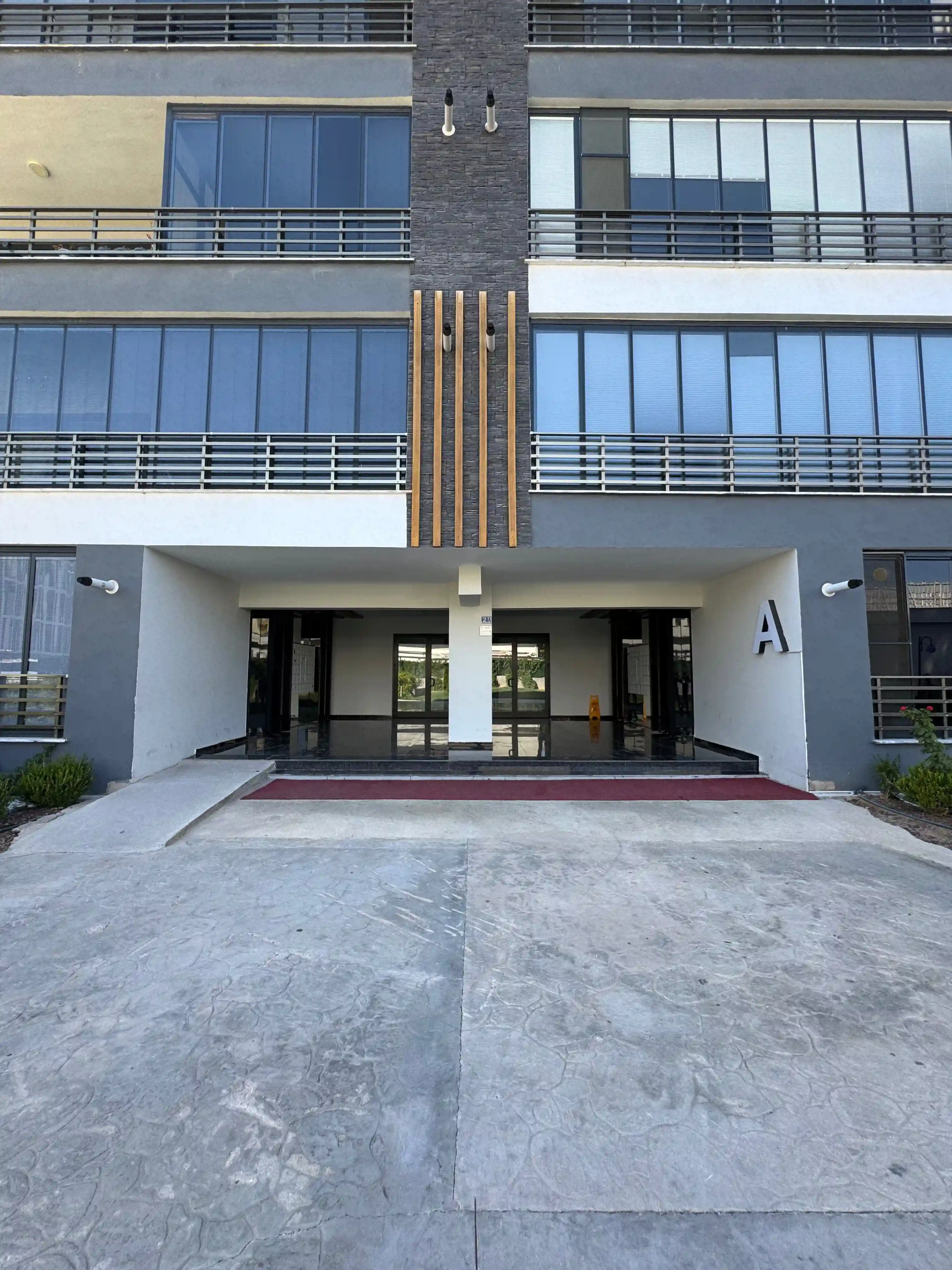 KONYA SELÇUKLU ŞEKER MAHALLESİ (ŞEFİKCAN CİVARI) SATILIK 3+1 DAİRE!