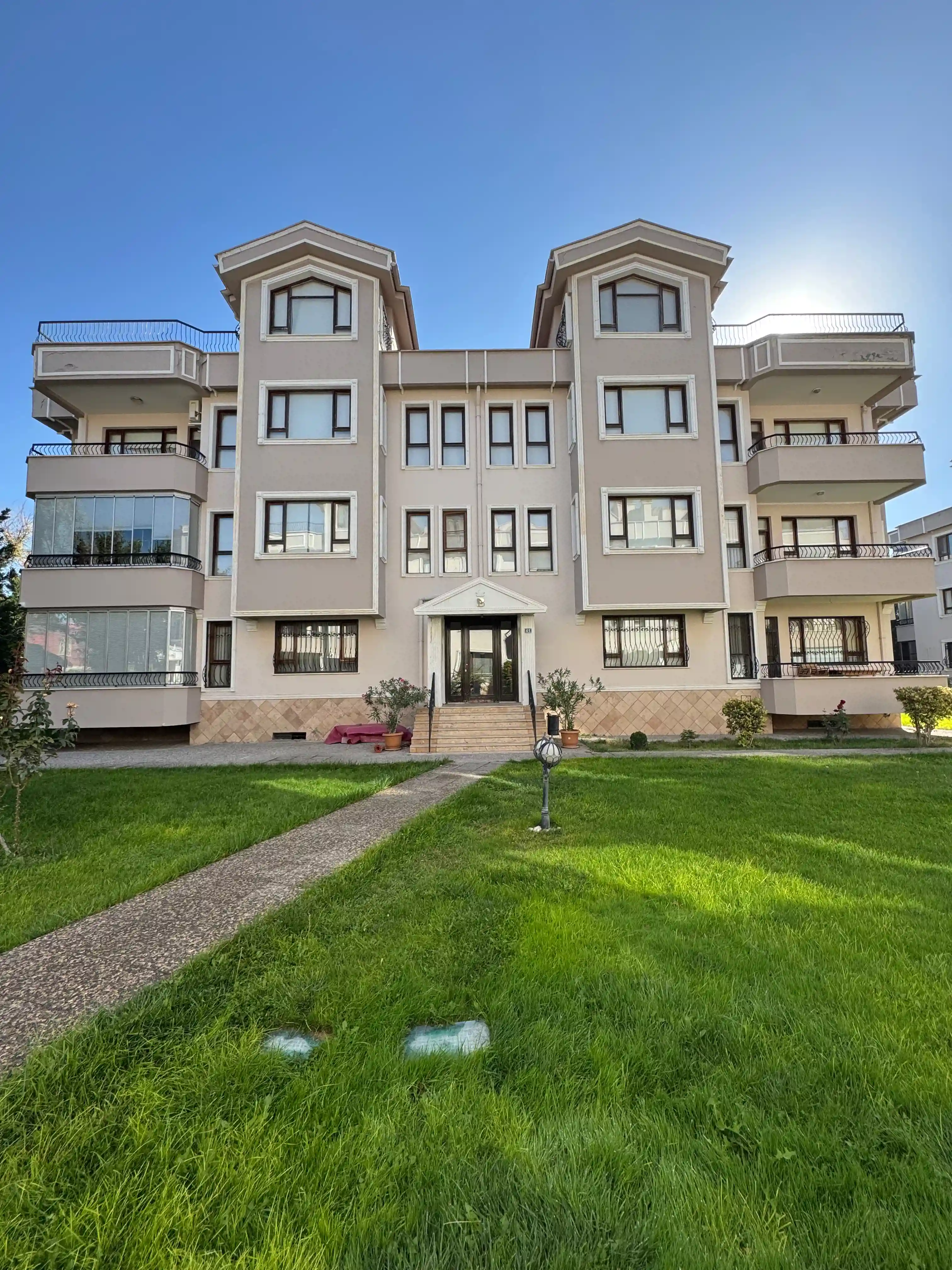 MERAM YENİYOL CADDESİ MELİKŞAH MAHALLESİ 5+1 BAKIMLI KİRALIK DAİRE!