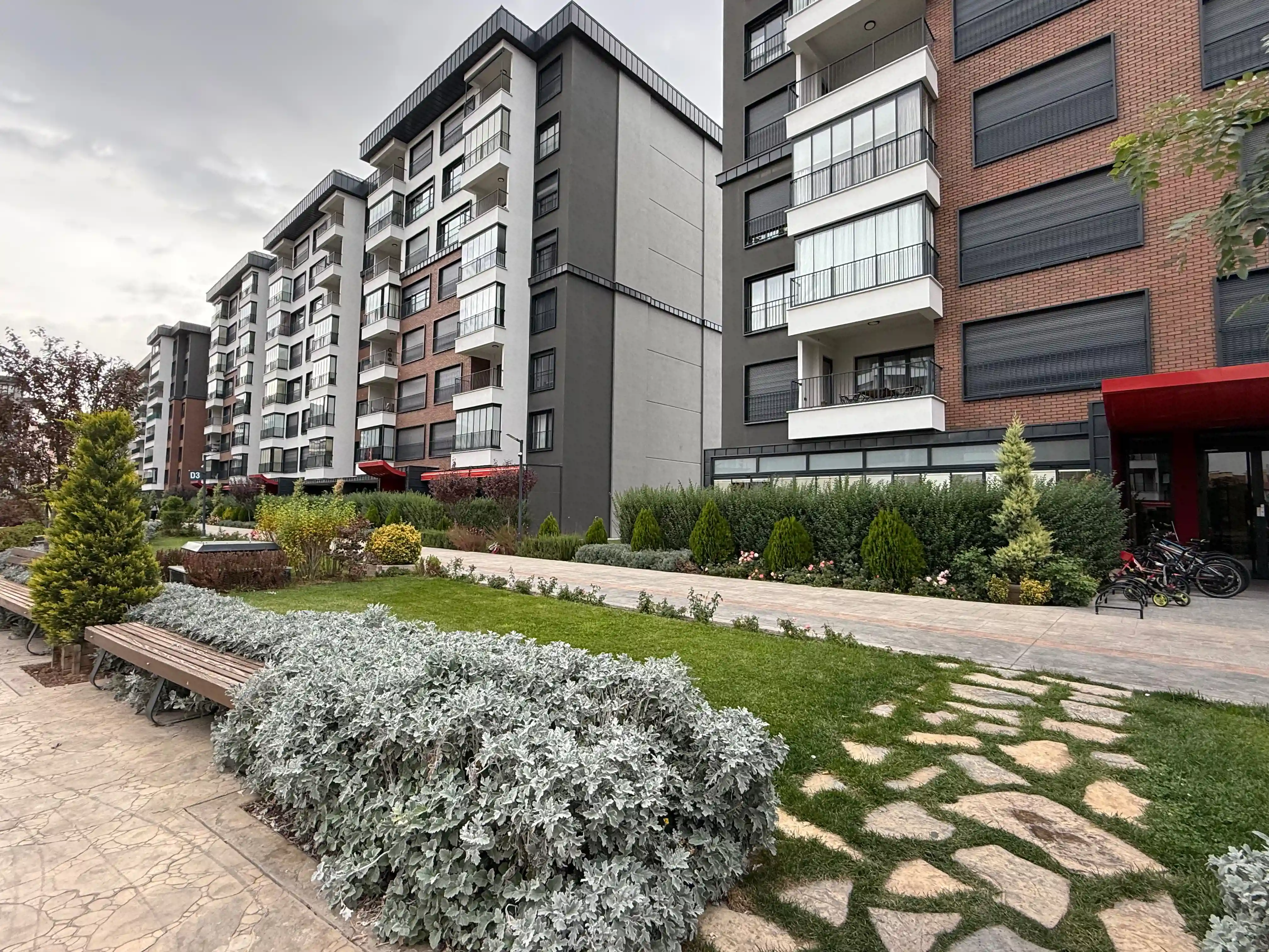 KONYA MERAM İNCİ KONAKLARI YENİŞEHİR MAHALLESİ GAZZE CADDESİ ÜZERİ 3+1 KİRALIK DAİRE!