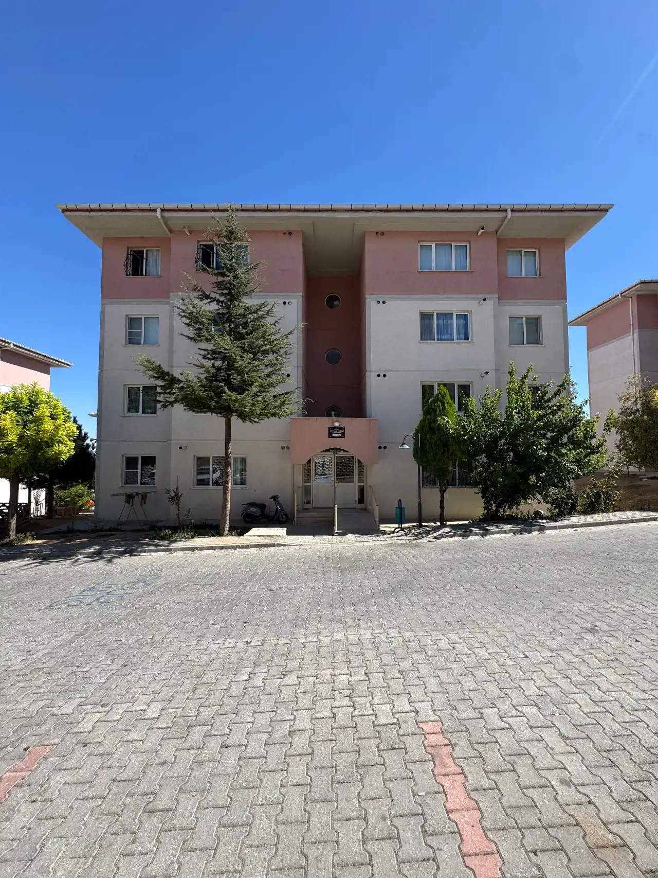 KONYA MERAM GÖDENE TOKİ KONUTLARI 2+1 SATILIK DAİRE!