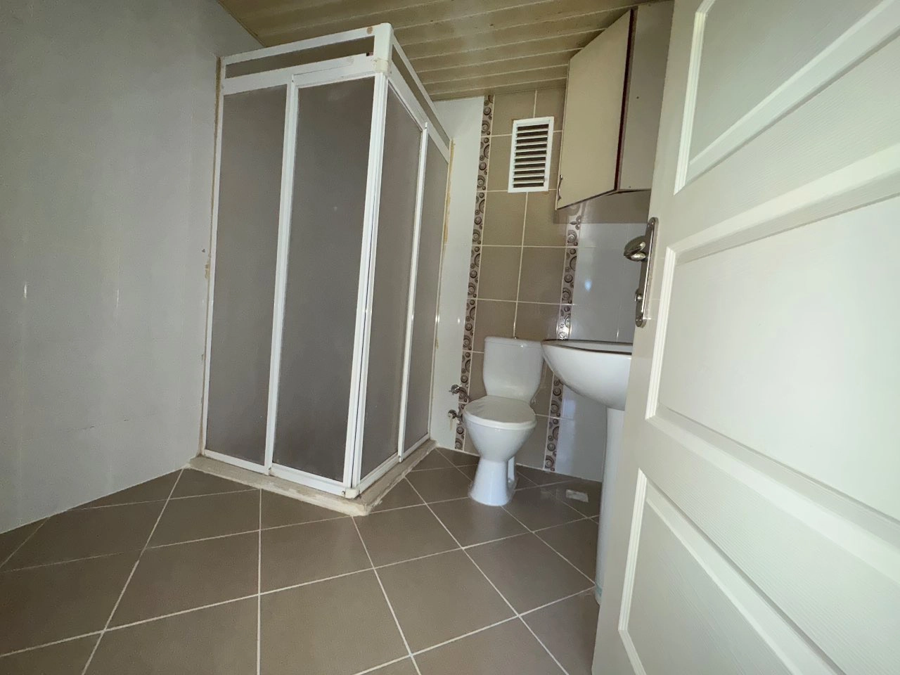 KONYA MERAM GÖDENE TOKİ KONUTLARI 2+1 SATILIK DAİRE!