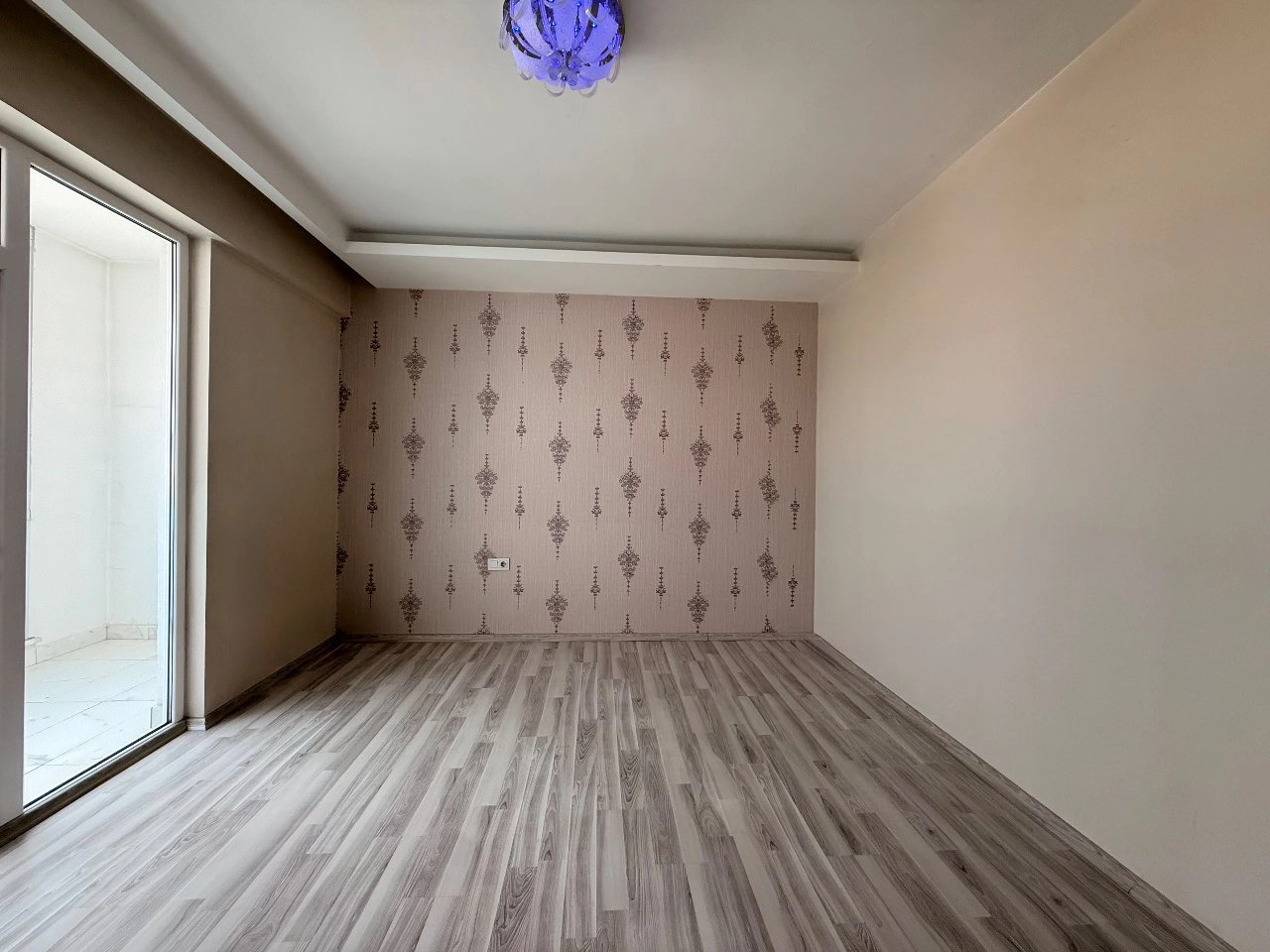 ÇEÇENİSTAN CADDESİ MERAM İTFAİYE YANI – 3+1 GENİŞ SATILIK DAİRE! (BEYAZ PARK SİTESİ)