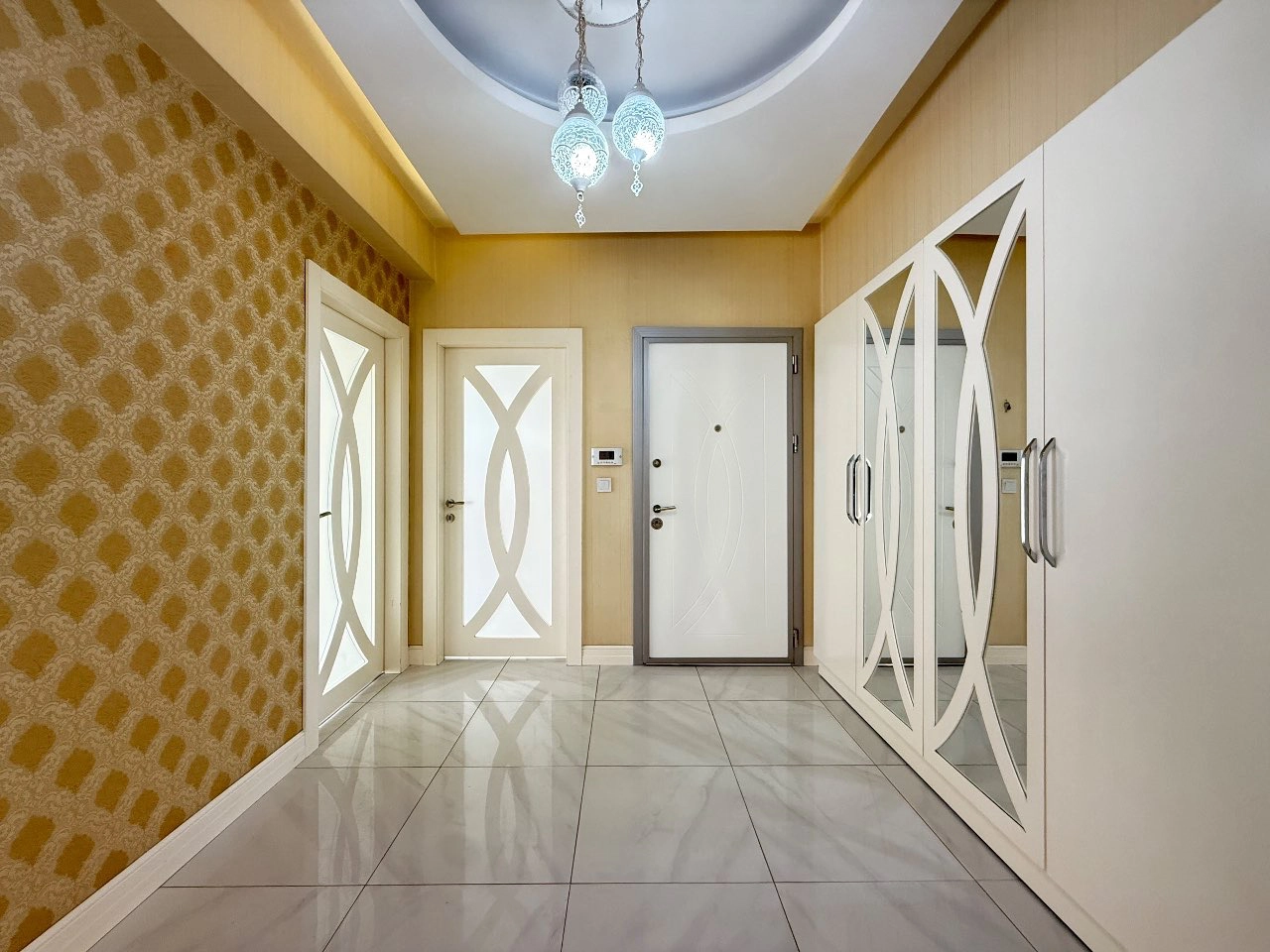 ÇEÇENİSTAN CADDESİ MERAM İTFAİYE YANI – 3+1 GENİŞ SATILIK DAİRE! (BEYAZ PARK SİTESİ)