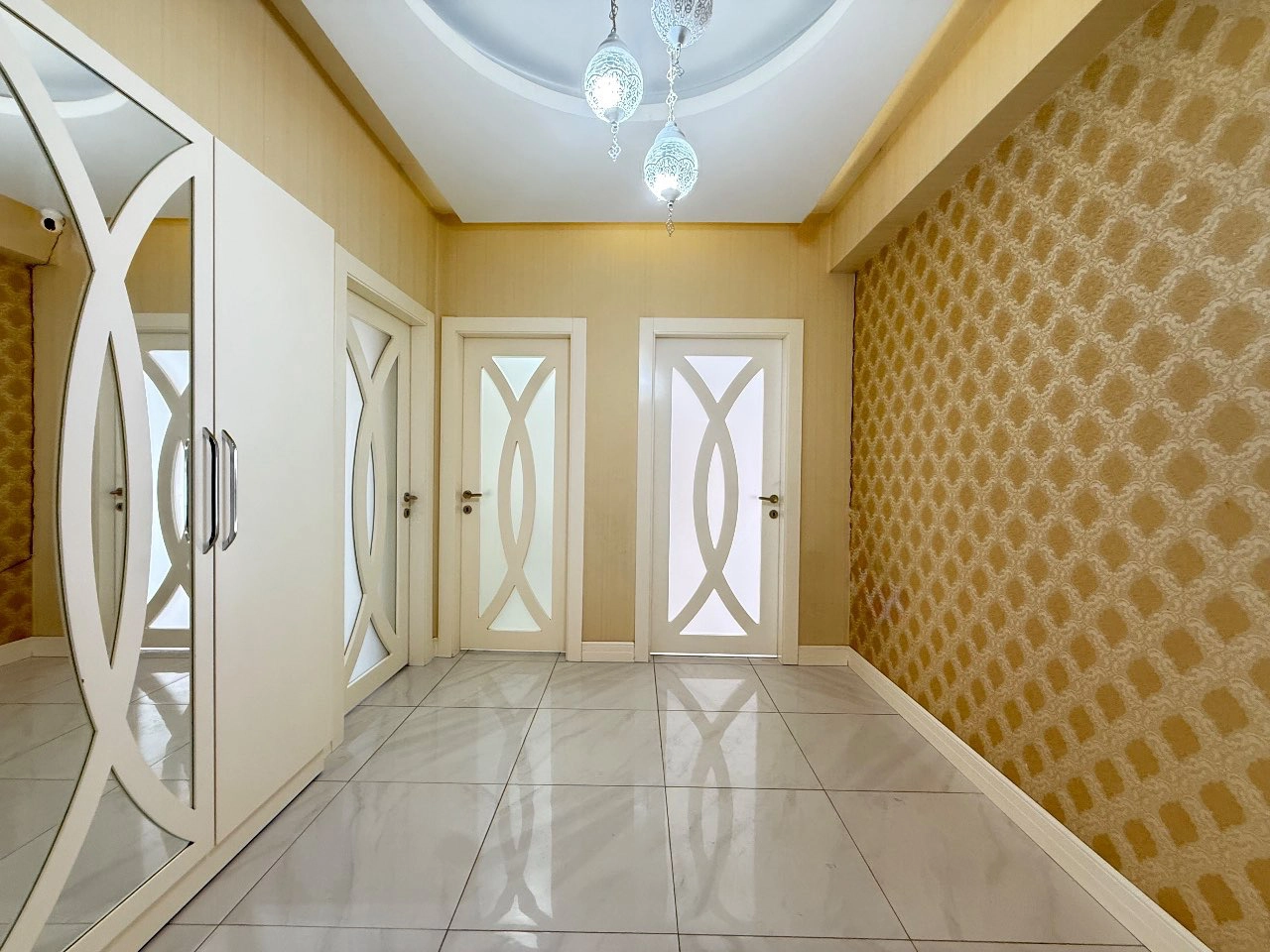 ÇEÇENİSTAN CADDESİ MERAM İTFAİYE YANI – 3+1 GENİŞ SATILIK DAİRE! (BEYAZ PARK SİTESİ)