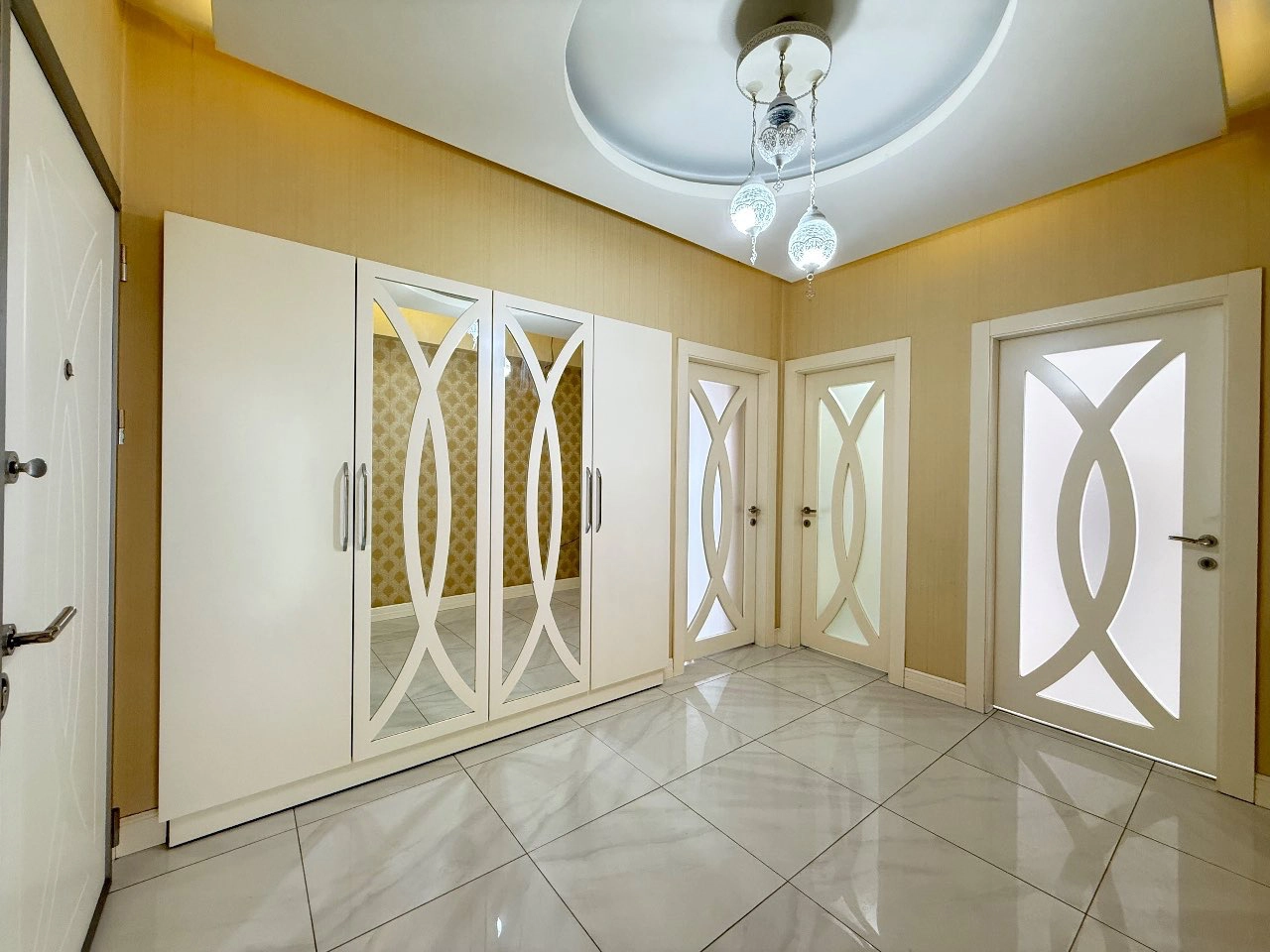 ÇEÇENİSTAN CADDESİ MERAM İTFAİYE YANI – 3+1 GENİŞ SATILIK DAİRE! (BEYAZ PARK SİTESİ)