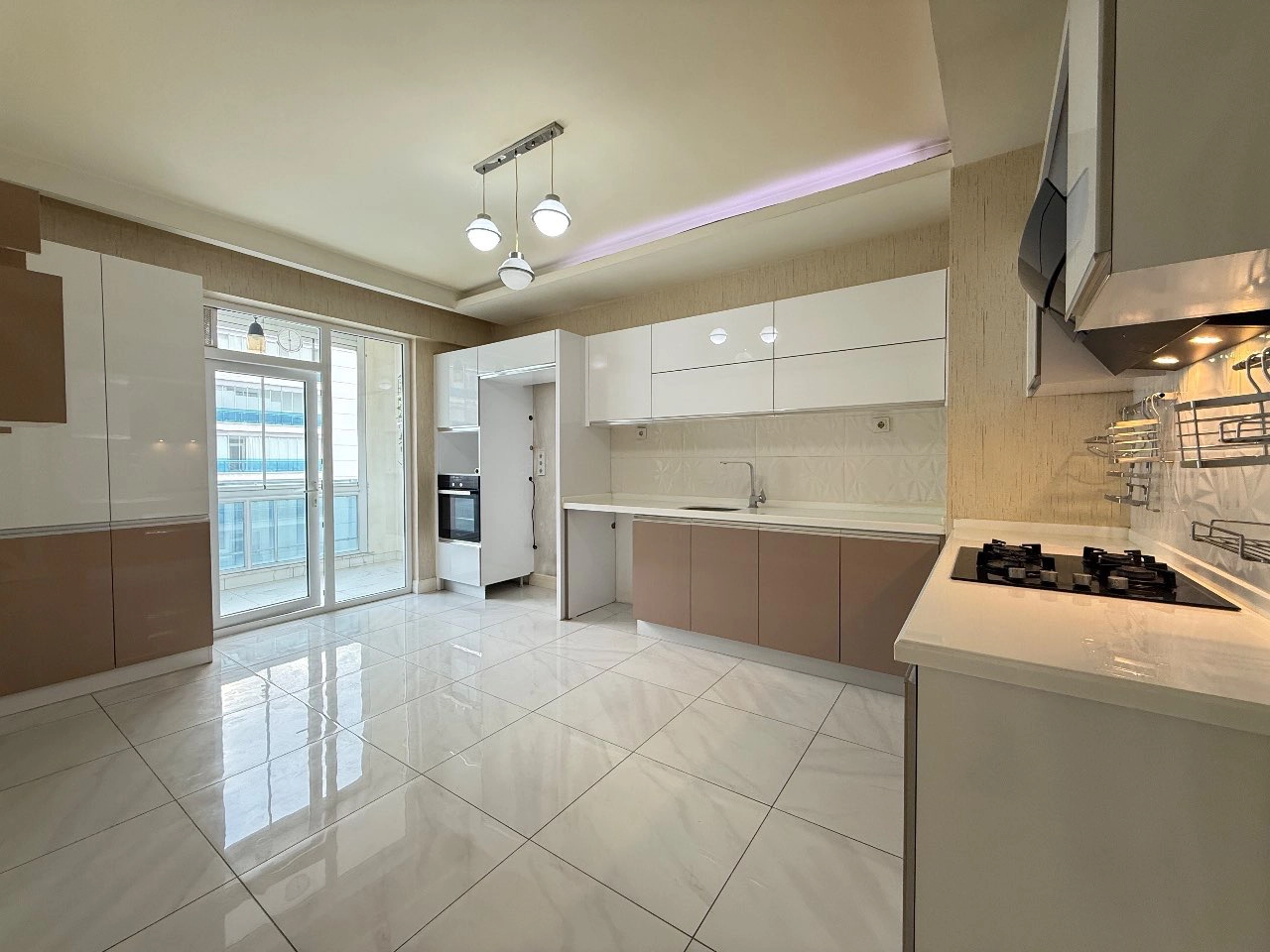 ÇEÇENİSTAN CADDESİ MERAM İTFAİYE YANI – 3+1 GENİŞ SATILIK DAİRE! (BEYAZ PARK SİTESİ)