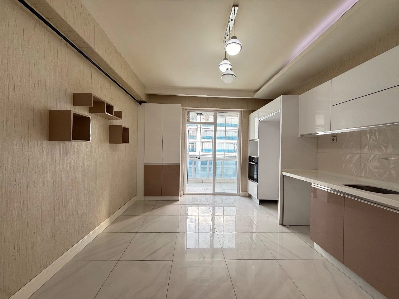 ÇEÇENİSTAN CADDESİ MERAM İTFAİYE YANI – 3+1 GENİŞ SATILIK DAİRE! (BEYAZ PARK SİTESİ)