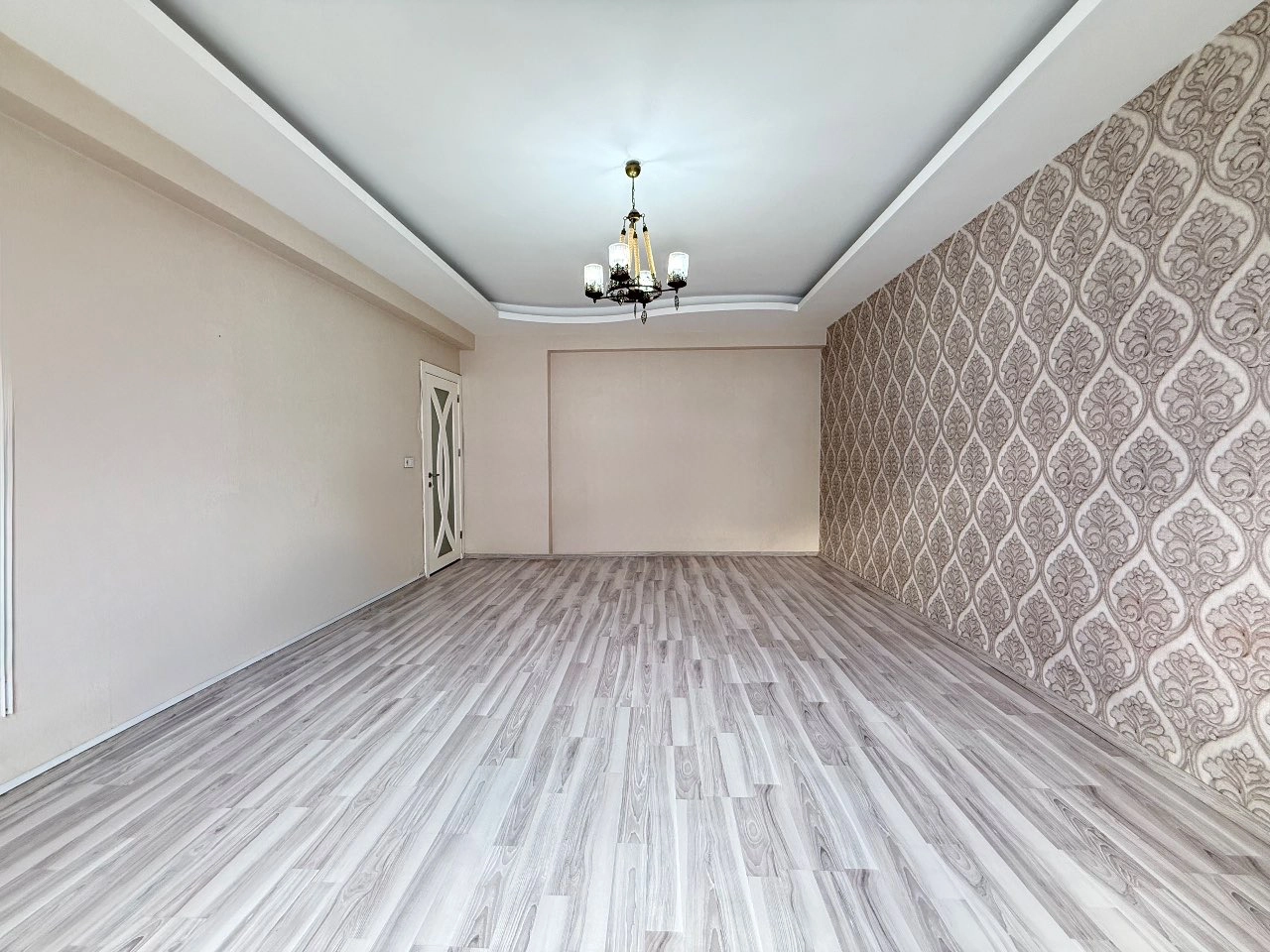 ÇEÇENİSTAN CADDESİ MERAM İTFAİYE YANI – 3+1 GENİŞ SATILIK DAİRE! (BEYAZ PARK SİTESİ)