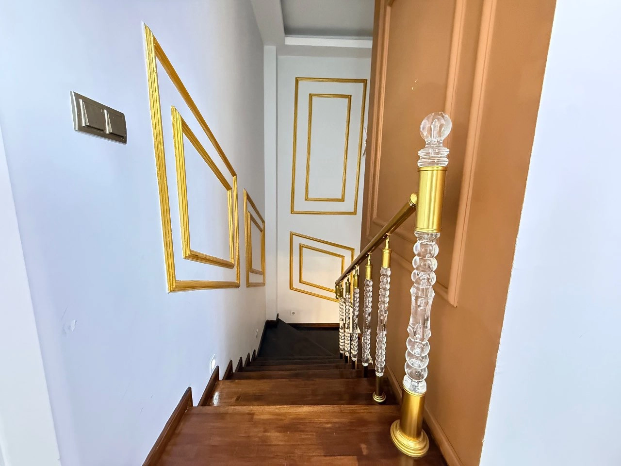 MERAM MELİKŞAH MAHALLESİ EŞYALI – FATURALAR DAHİL – KİRALIK OFİS 