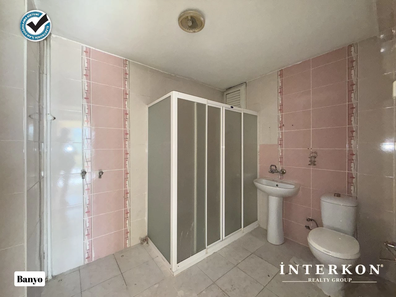 KONYA MERAM MELİKŞAH MAHALLESİ SÜLTEM SİTELERİ 3+1 GENİŞ BAKIMLI SATILIK DAİRE!