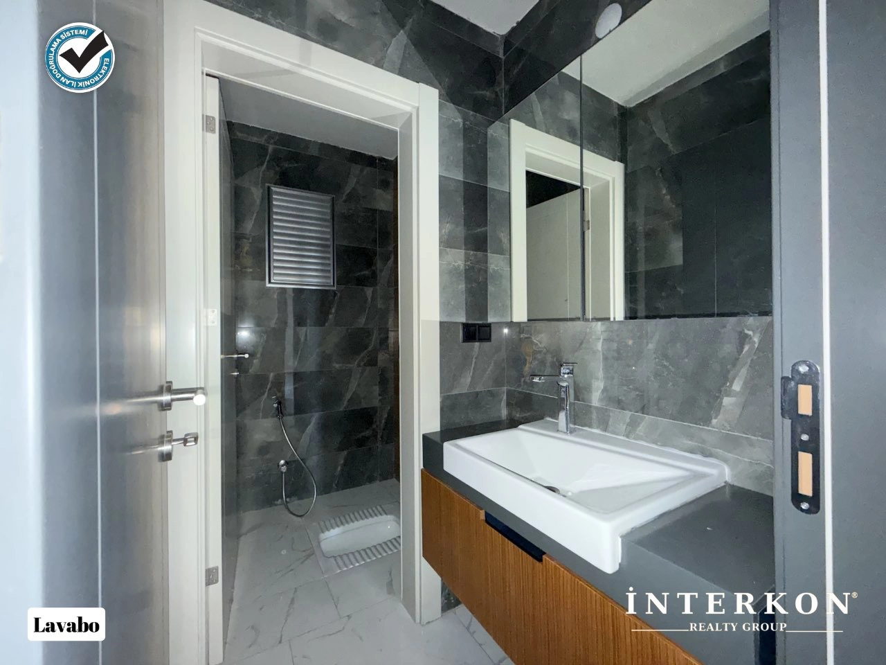 KONYA MERAM OSMANGAZİ MAHALLESİ BAHÇE MERAM KONUTLARI 4,5+1 BAKIMLI KİRALIK EV!