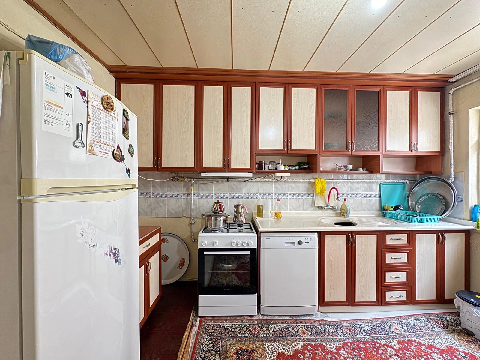 KONYA MERAM HARMANCIK MAHALLESİ’NDE GENİŞ ARSA PAYLI MÜSTAKİL SATILIK 3+1 EV!