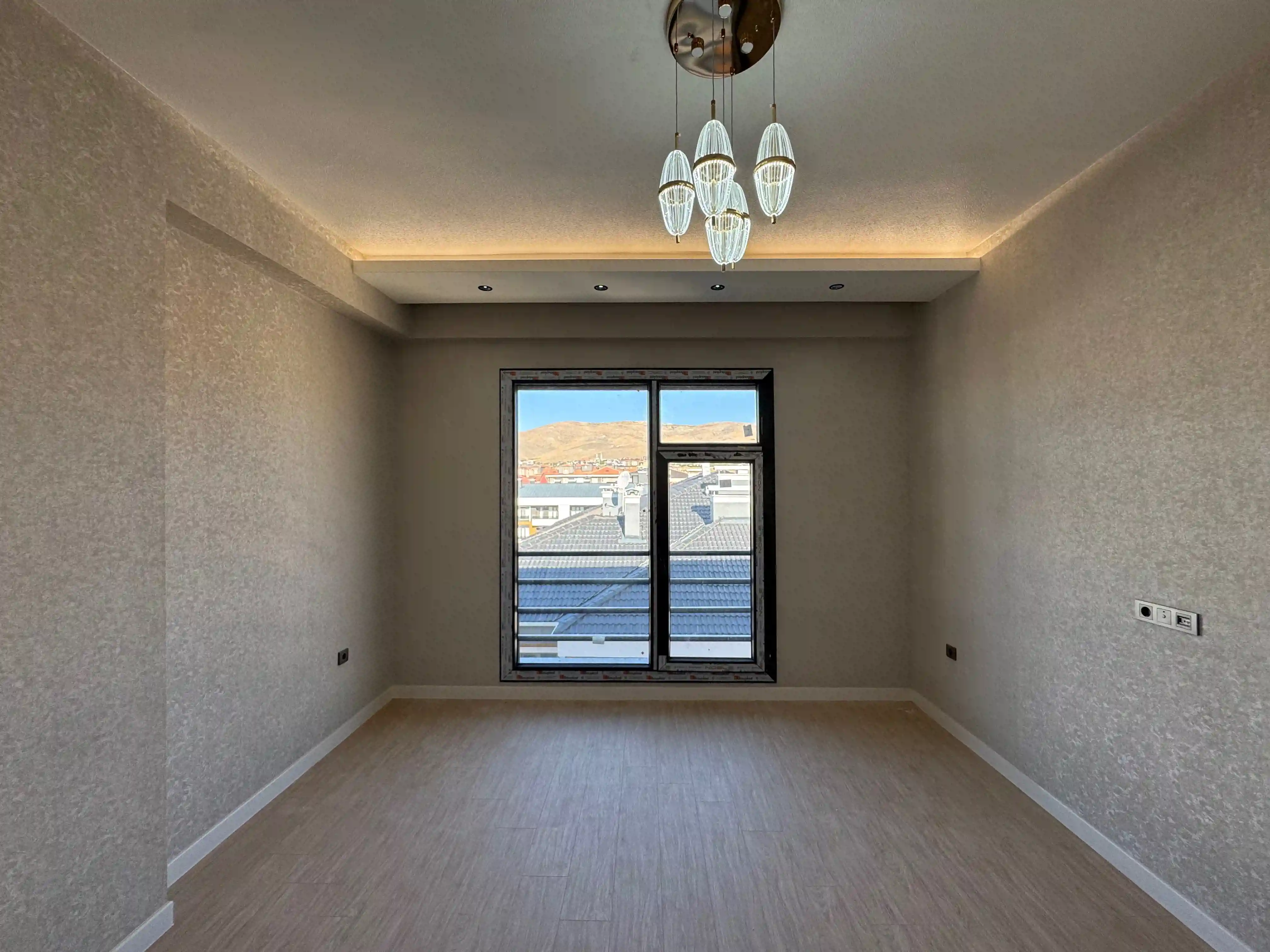 KONYA SELÇUKLU SELAHADDİN EYYÜBİ MAHALLESİ 4+1 SATILIK DAİRE!!
