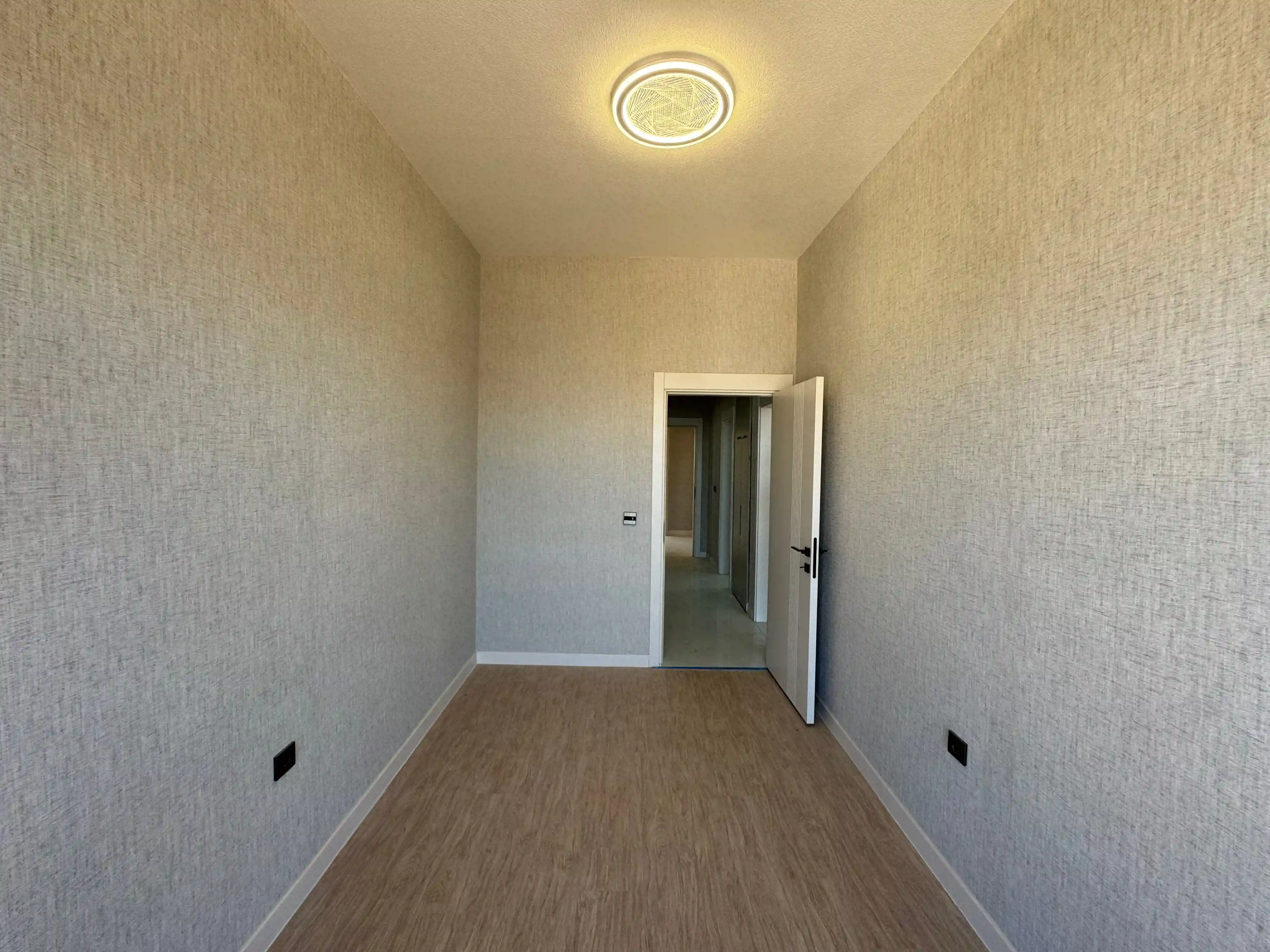 KONYA SELÇUKLU SELAHADDİN EYYÜBİ MAHALLESİ 4+1 SATILIK DAİRE!!