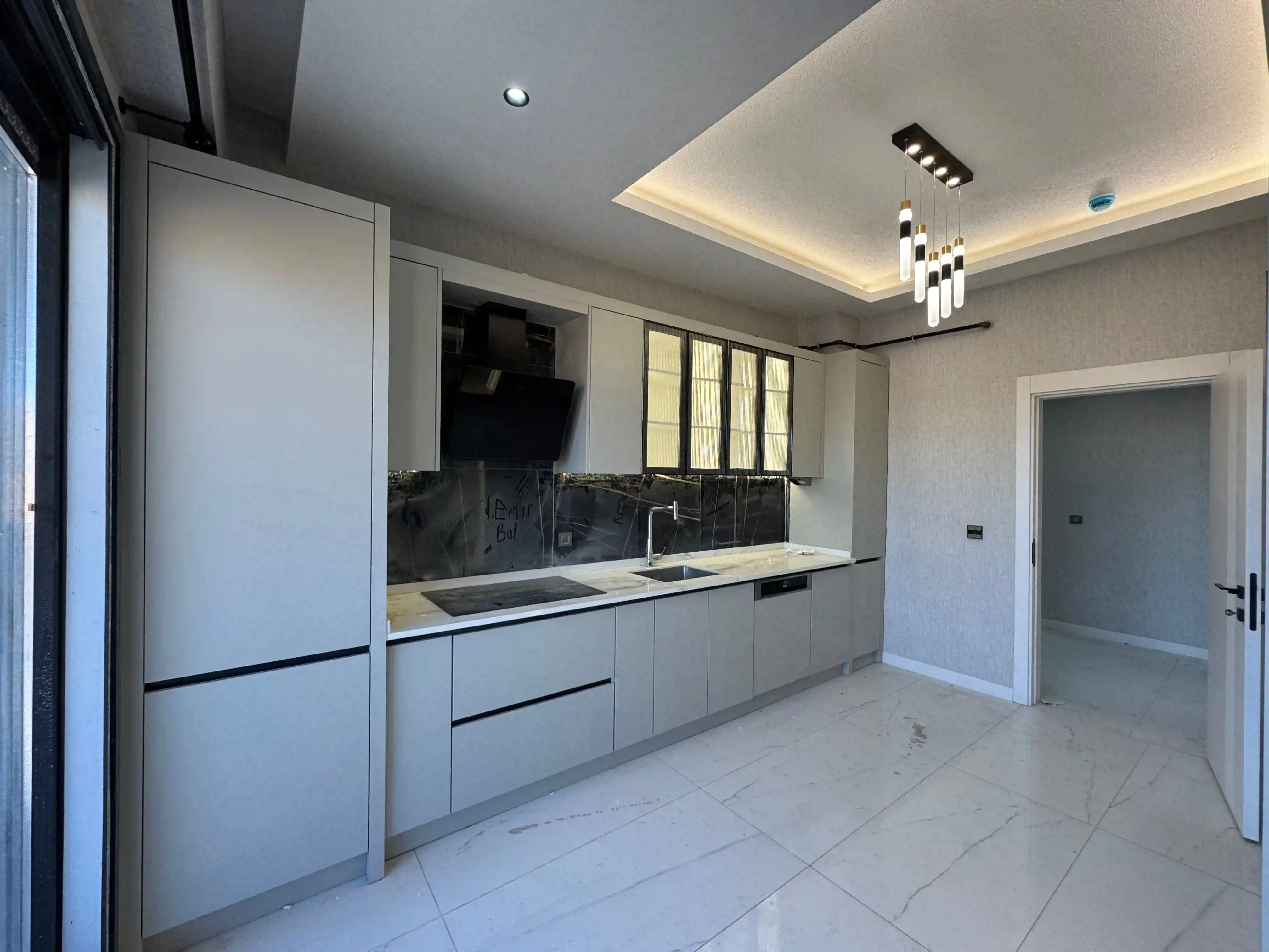 KONYA SELÇUKLU SELAHADDİN EYYÜBİ MAHALLESİ 4+1 SATILIK DAİRE!!
