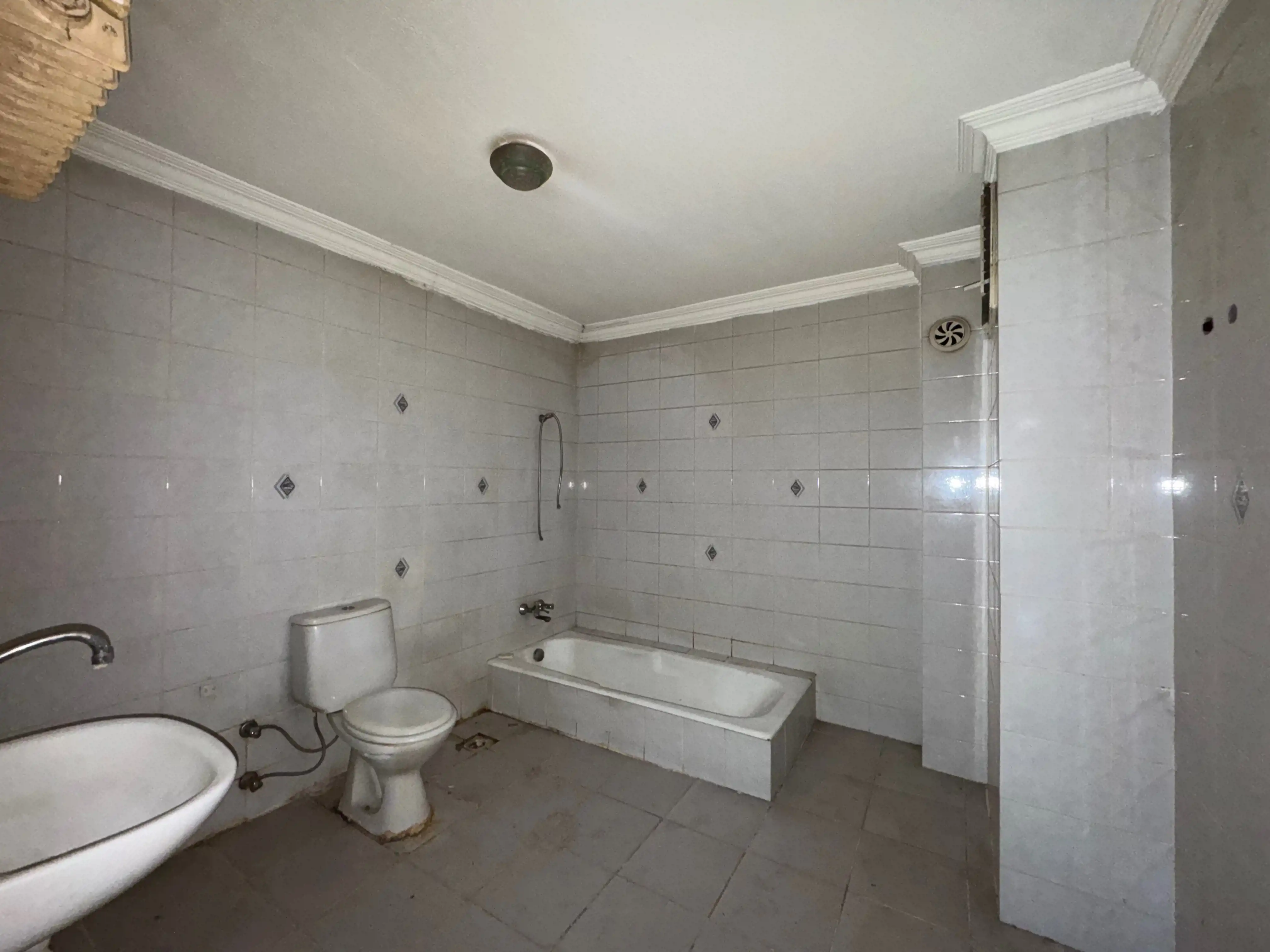 KONYA SELÇUKLU NİŞANTAŞI MAHALLESİ ELVAN SİTESİ 3+1 KİRALIK DAİRE!!