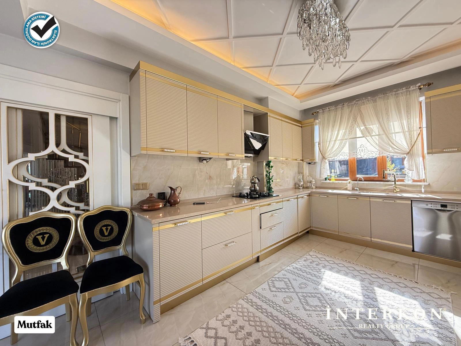 KONYA SİLLE AK MAHALLESİ  KİRALIK LÜKS 4,5+1 KÖŞE VİLLA!!