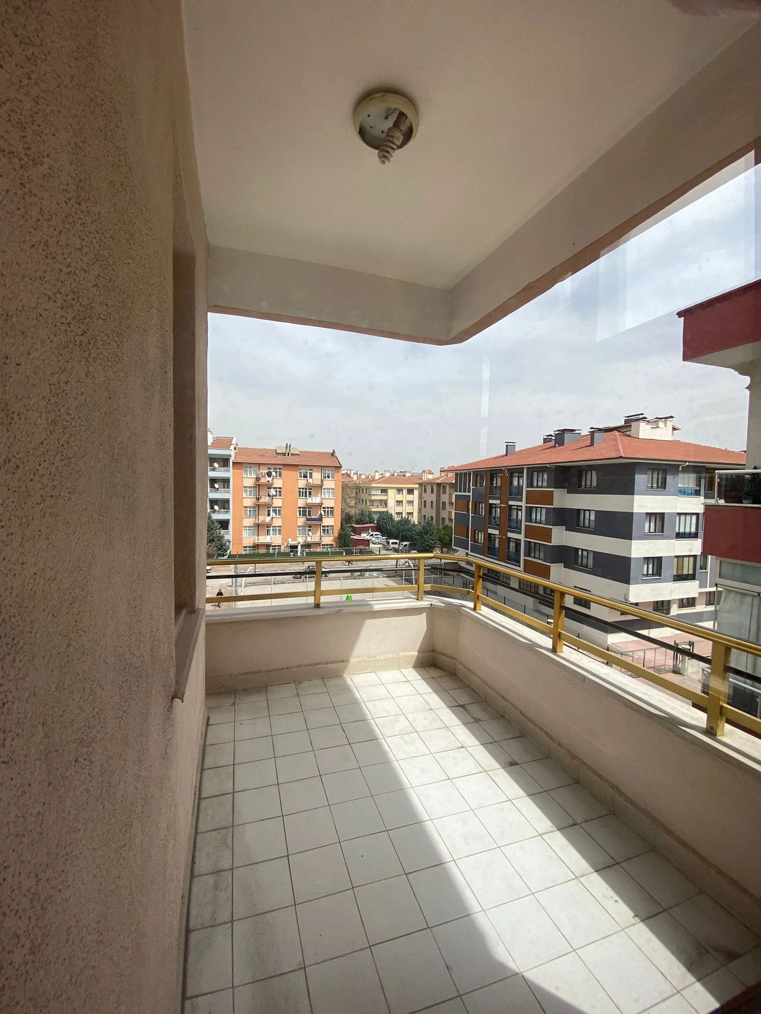 KARATAY ARAPLAR MAHALLESİ 5+1 KİRALIK DUBLEKS DAİRE