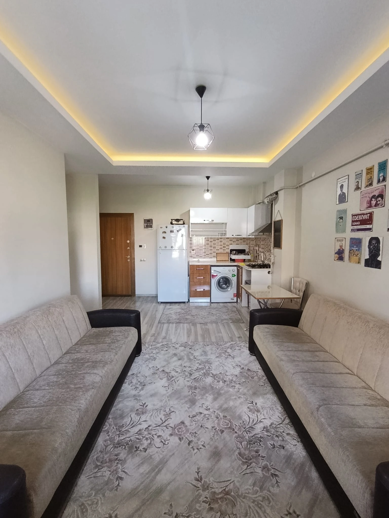 KONYA KARATAY AKABE MAHALLESİ UFUK SİTESİ EŞYALI KİRALIK DAİRE!