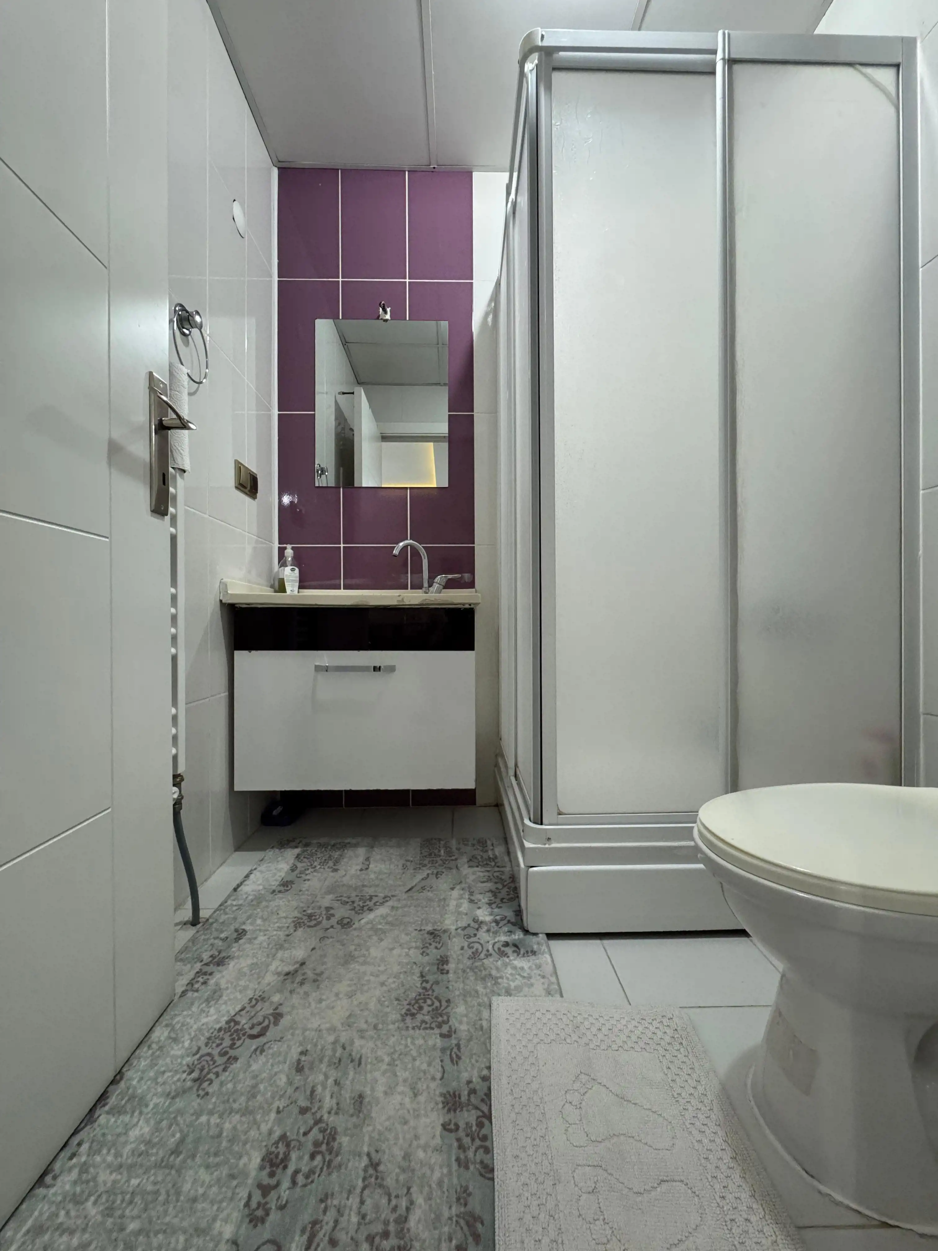 KONYA KARATAY AKABE MAHALLESİ UFUK SİTESİ EŞYALI KİRALIK DAİRE!