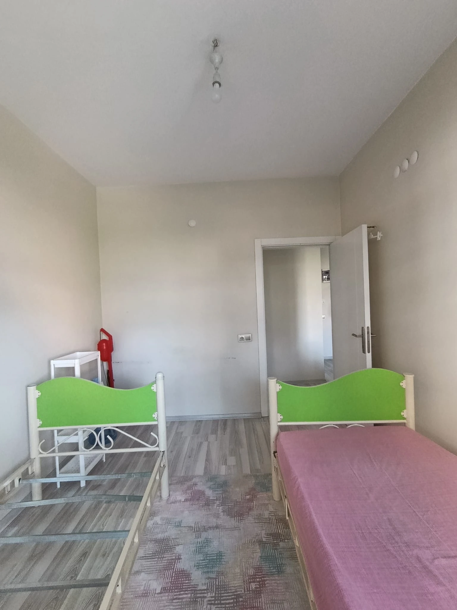 KONYA KARATAY AKABE MAHALLESİ UFUK SİTESİ EŞYALI KİRALIK DAİRE!