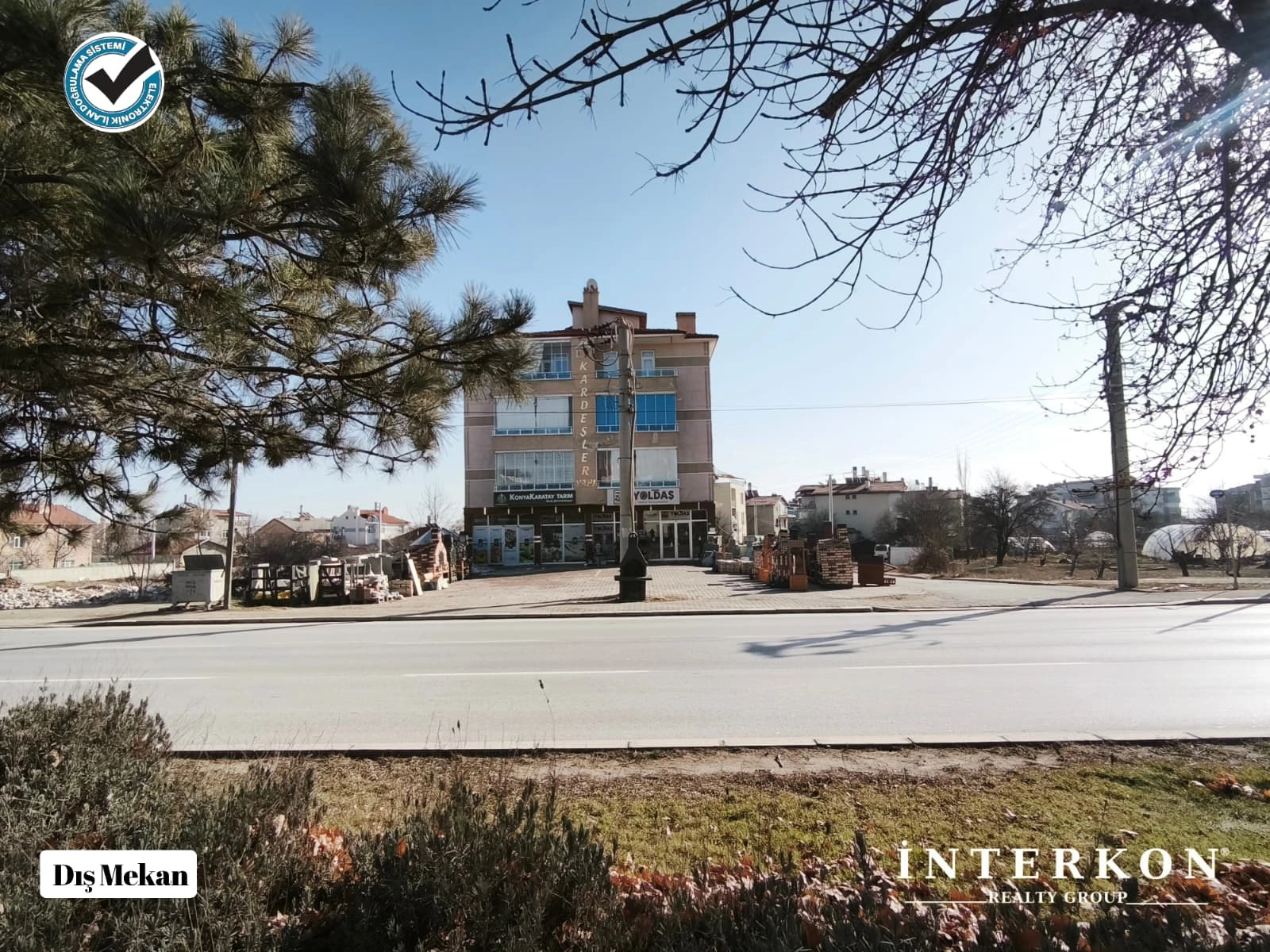 İSTİKLAL MAHALLESİNDE 40 M2  SATILIK DÜKKAN!