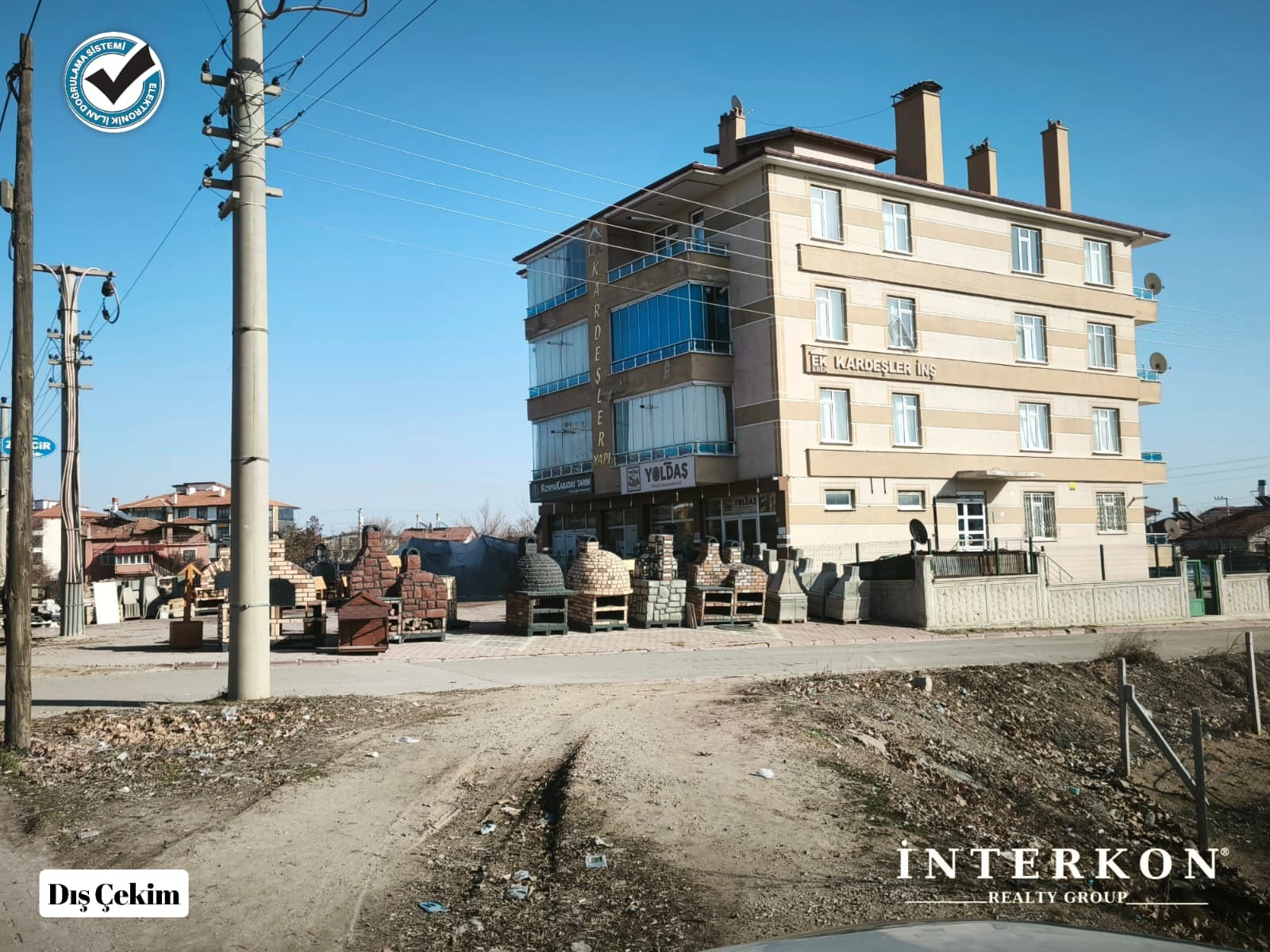 İSTİKLAL MAHALLESİNDE 40 M2  SATILIK DÜKKAN!