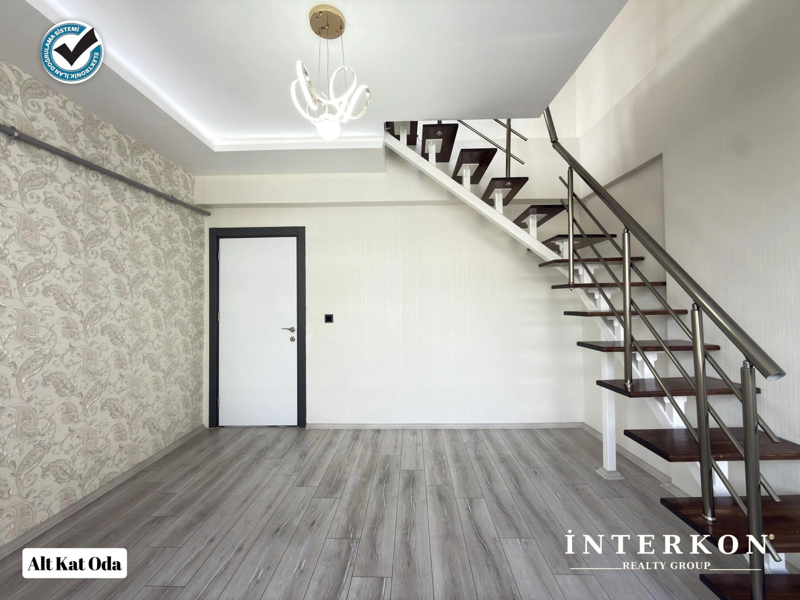 AKABE MAHALLESİ 2+1 SATILIK DAİRE!