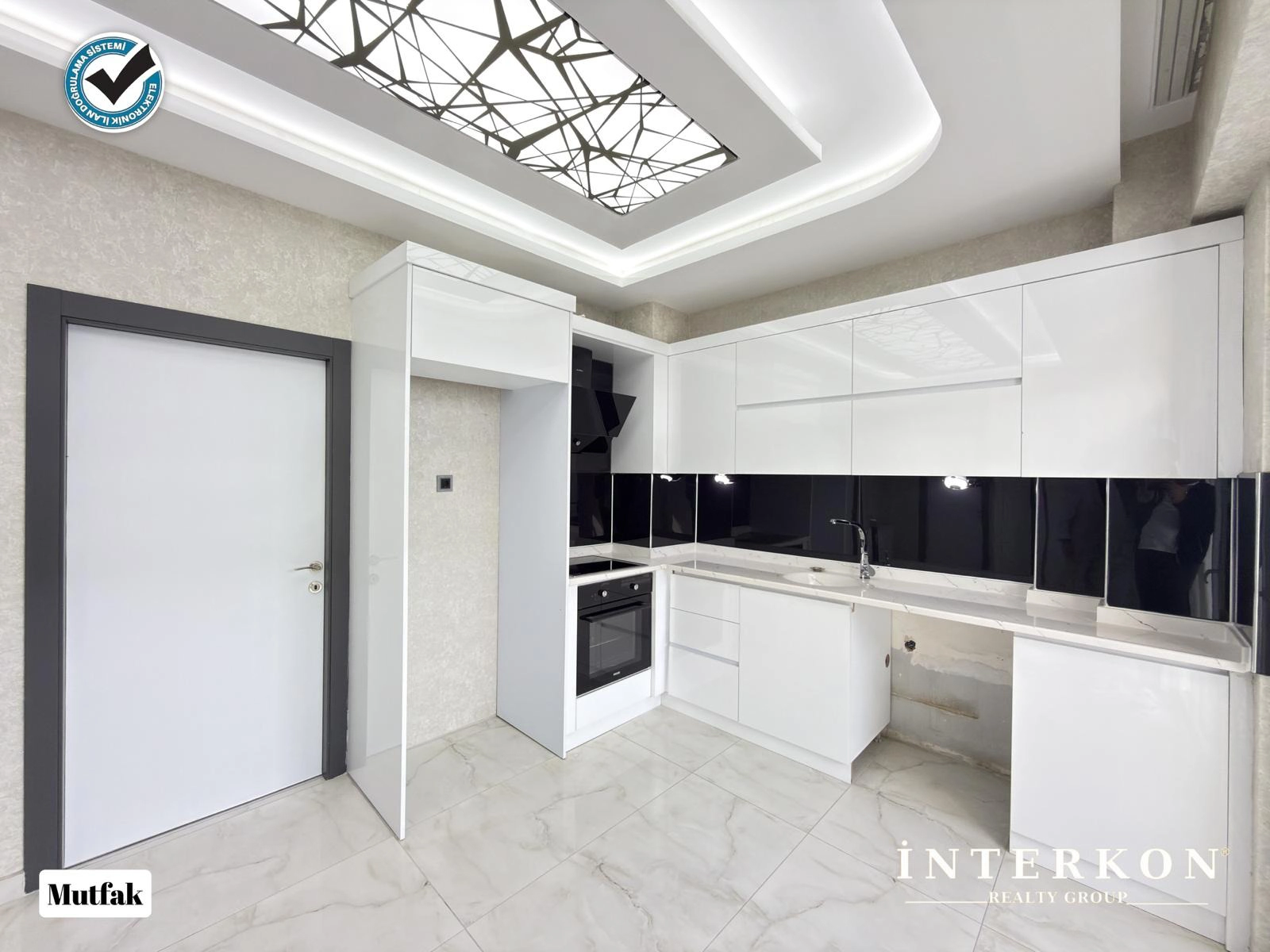 AKABE MAHALLESİ 2+1 SATILIK DAİRE!