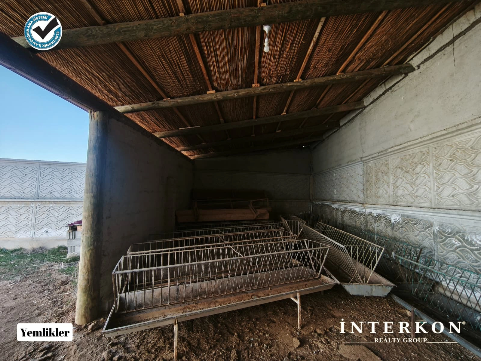 KIZILÖREN MAHALLESİ 10.000 M2 SATILIK ÇİFTLİK!