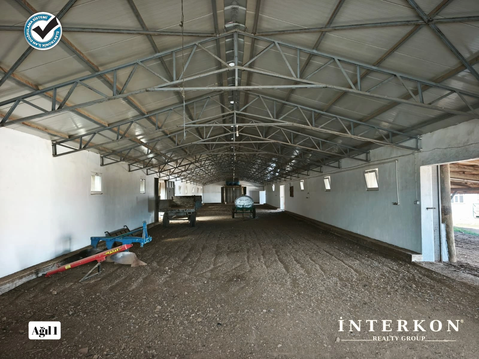 KIZILÖREN MAHALLESİ 10.000 M2 SATILIK ÇİFTLİK!