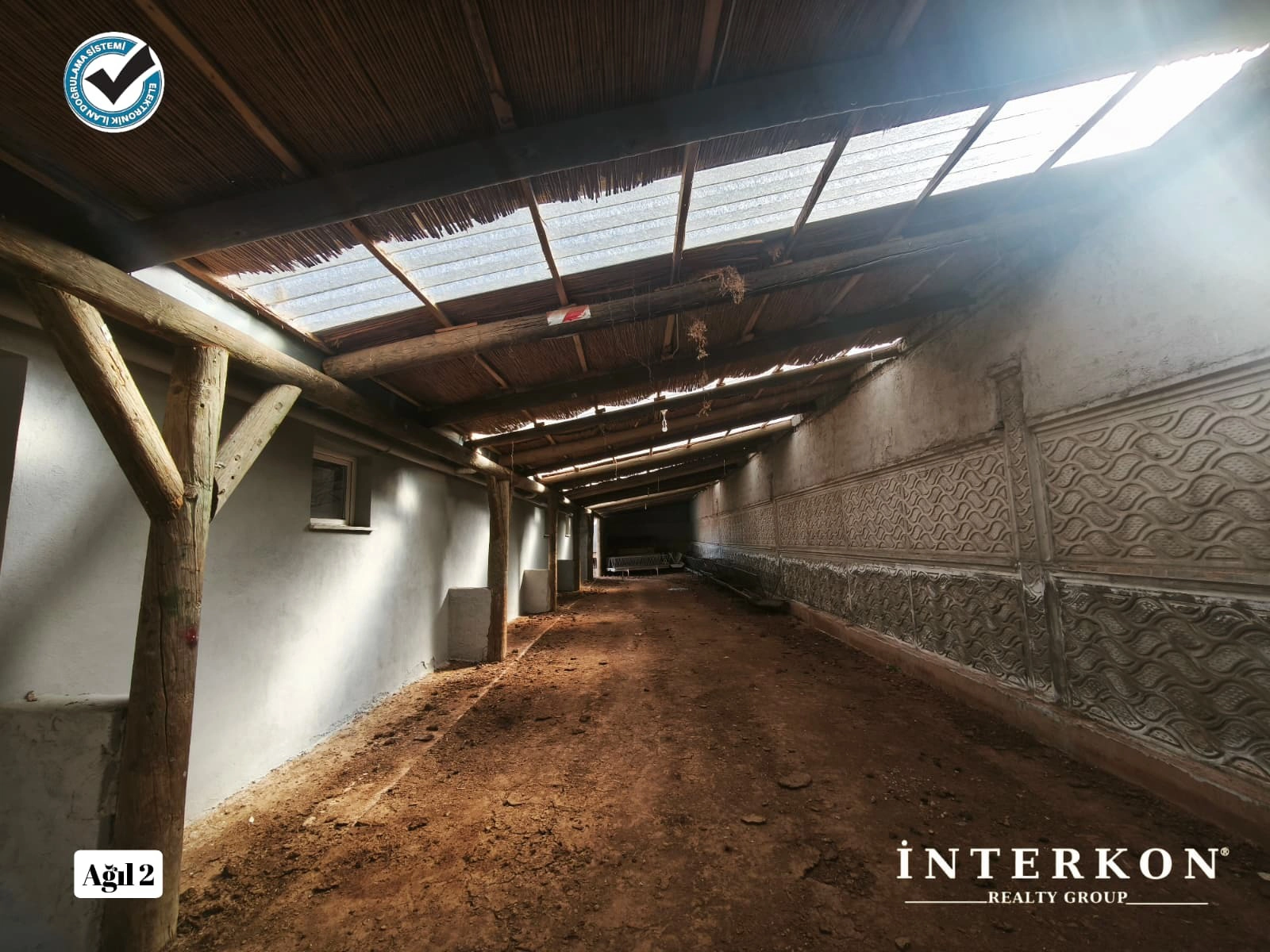 KIZILÖREN MAHALLESİ 10.000 M2 SATILIK ÇİFTLİK!